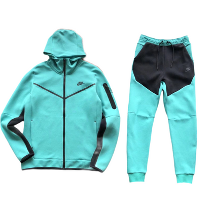 TECH FLEECE