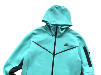 TECH FLEECE