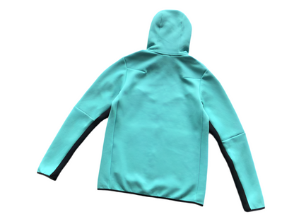 TECH FLEECE