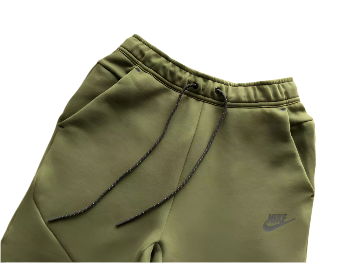 TECH FLEECE