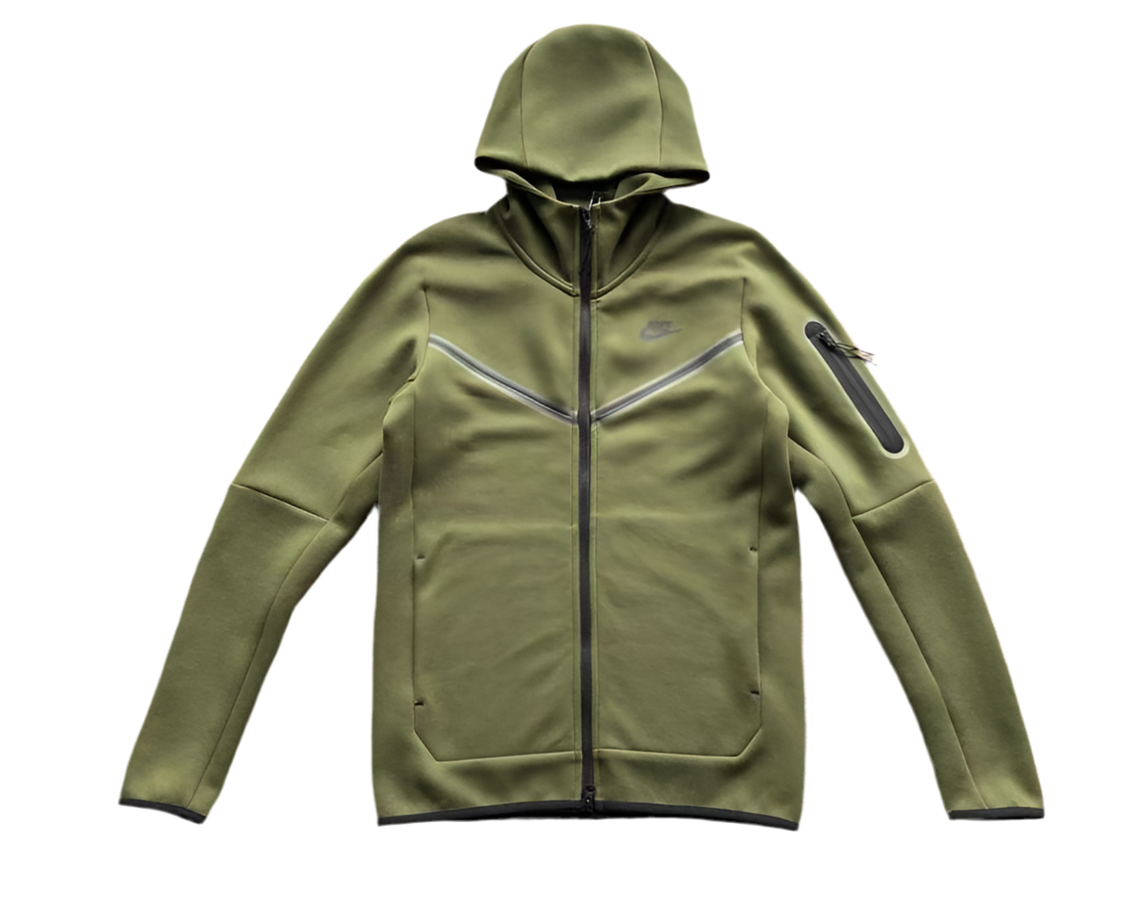 TECH FLEECE