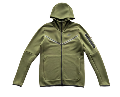 TECH FLEECE